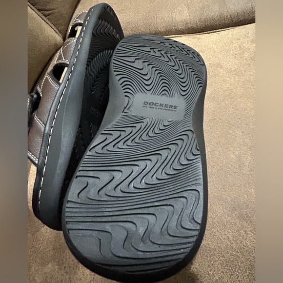 NWOT- Men’s Docker Sandals - Picture 7 of 13